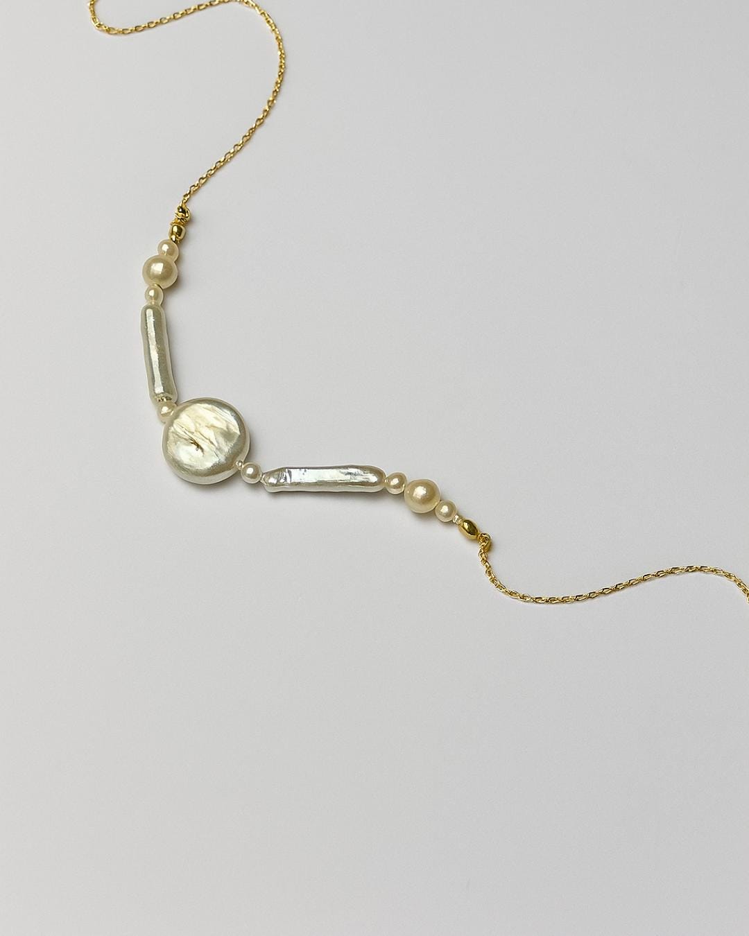 Barok İnci Kolye, Beyaz Doğal Taşlı Kolye, Feather & Pearl Collection: No:5